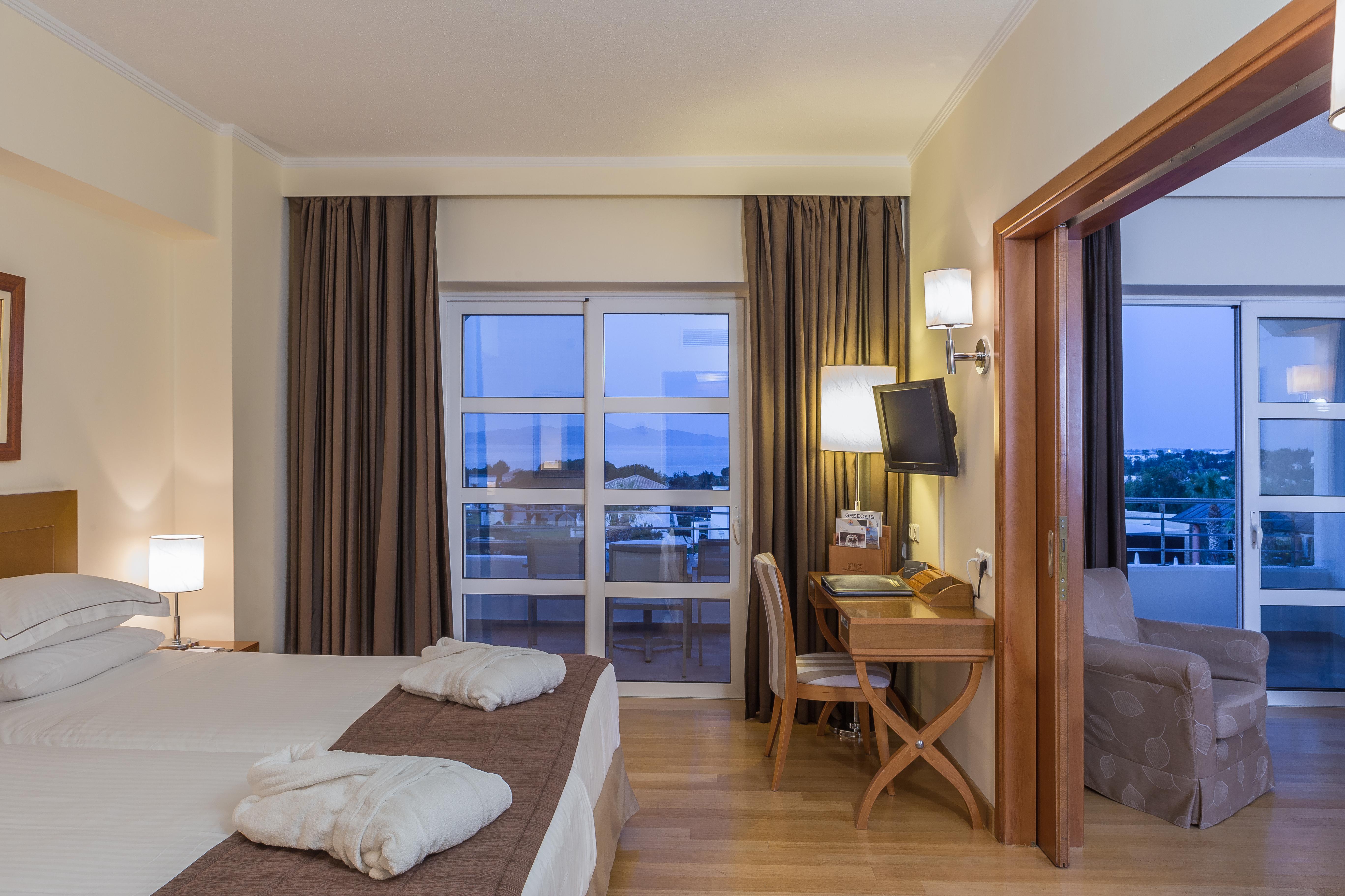Neptune Luxury Resort Masztihári Kültér fotó