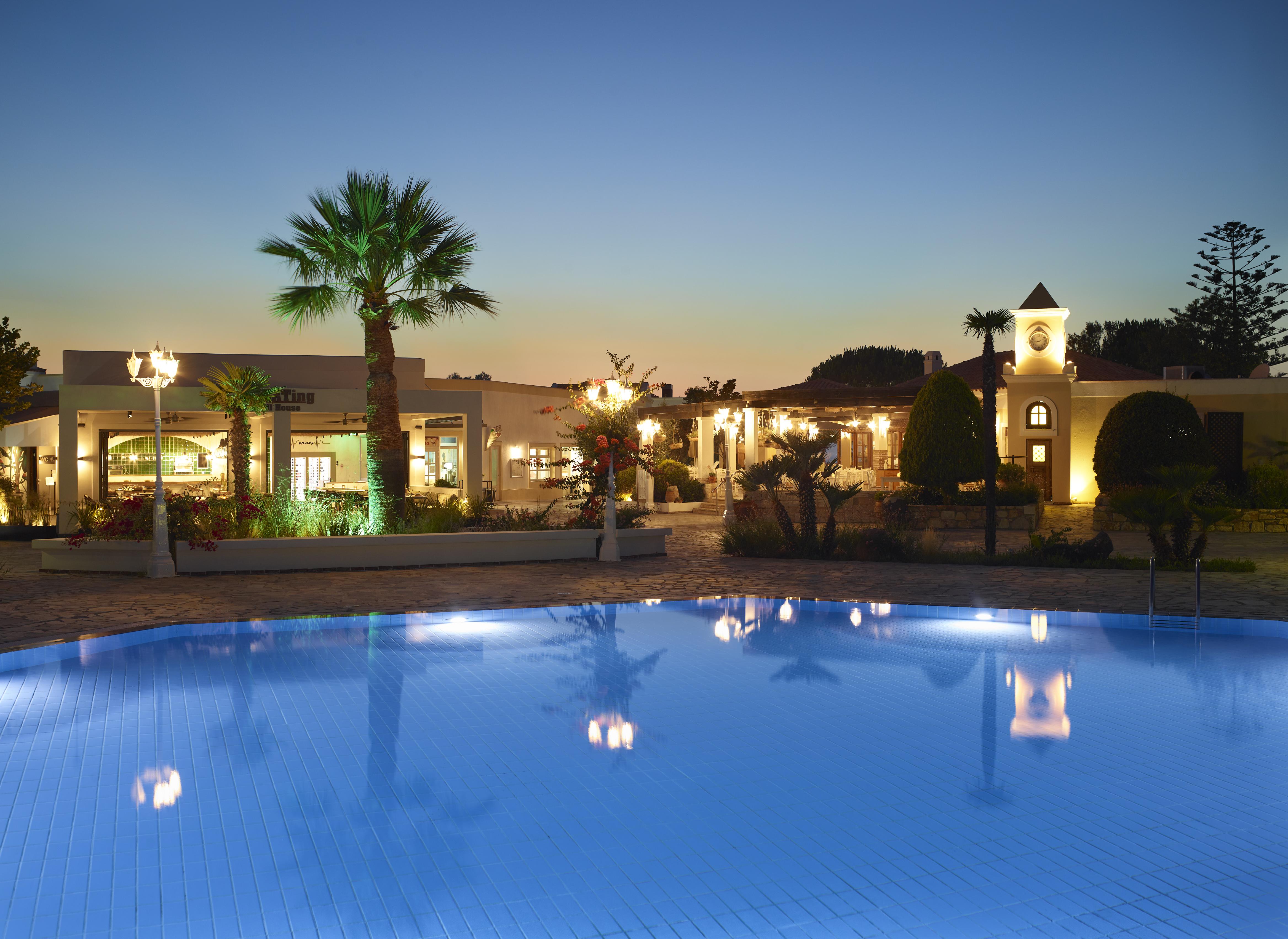 Neptune Luxury Resort Masztihári Kültér fotó