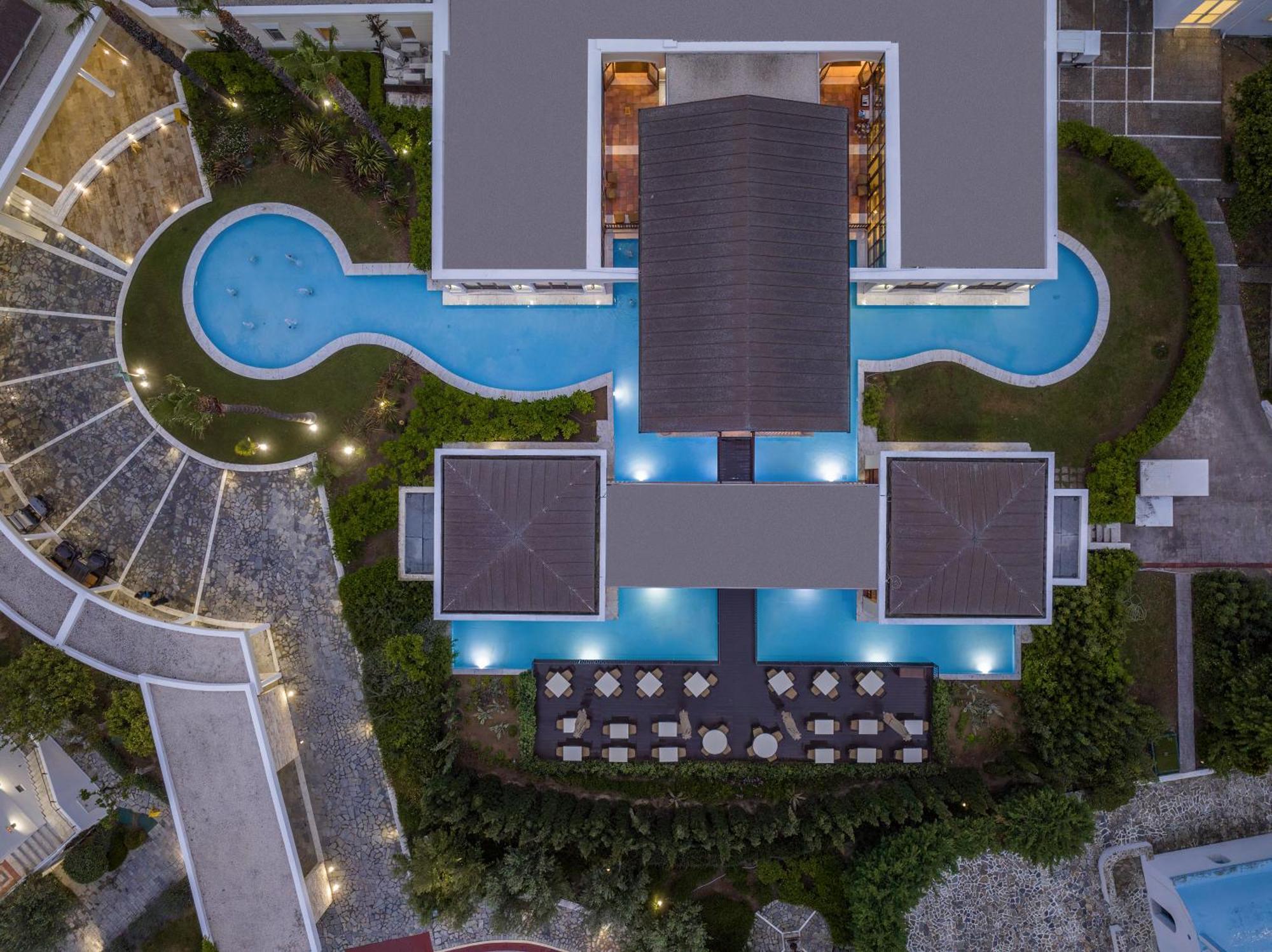 Neptune Luxury Resort Masztihári Kültér fotó